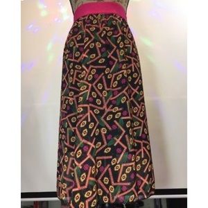 Lularoe Lola Skirt (Aztec Geometric)🌺